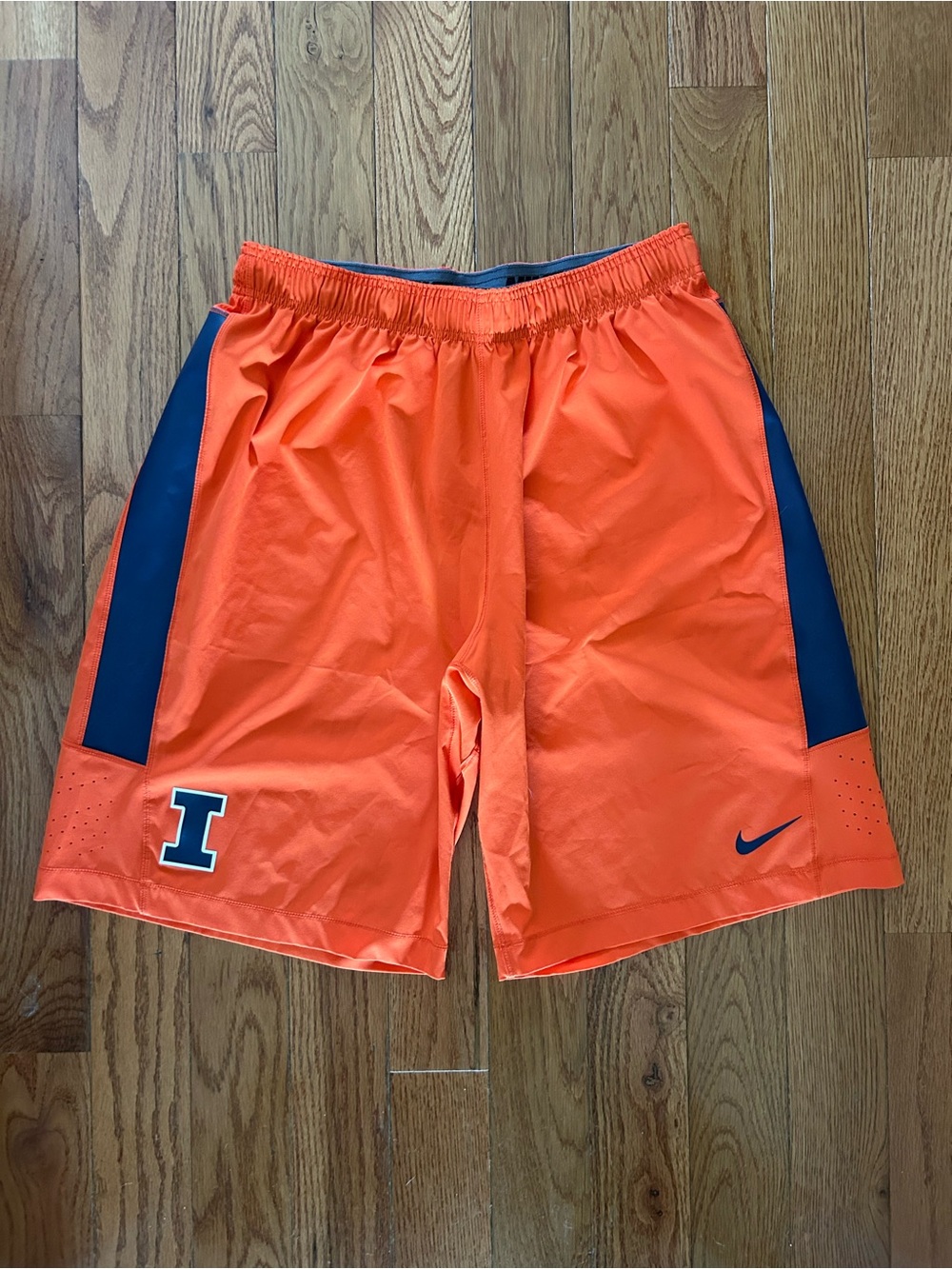 I Illinois Fighting Illini Nike Dri-FIT Orange Shorts Size Large